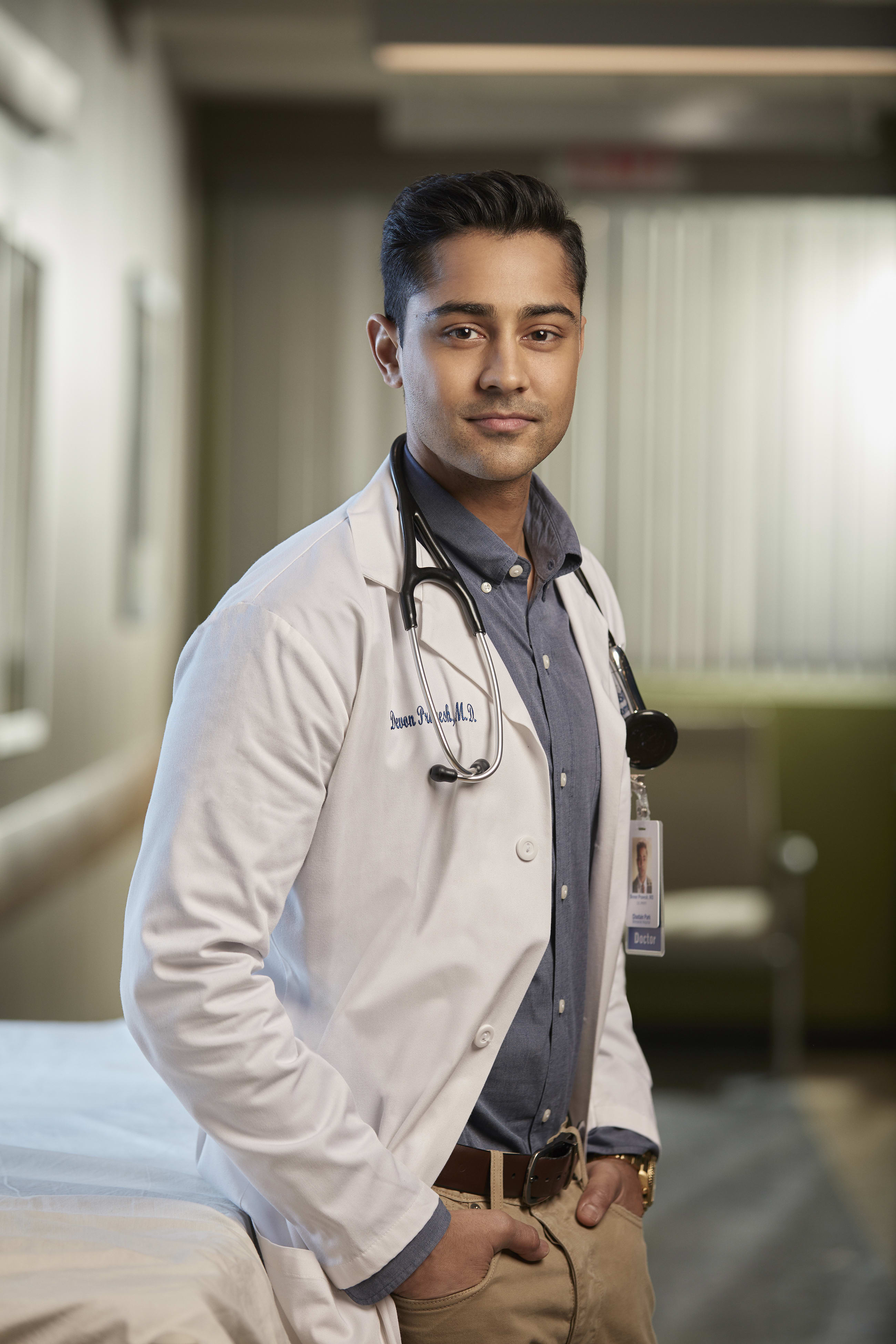 Manish Dayal As Dr Devon Pravesh The Resident Tv Fanatic