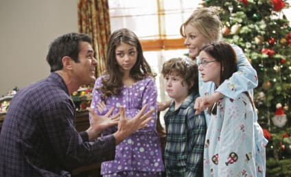 Modern Family Review: "Undeck the Halls"