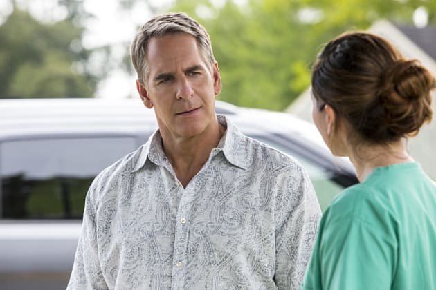 Stopping the Plague - NCIS: New Orleans Season 1 Episode 2