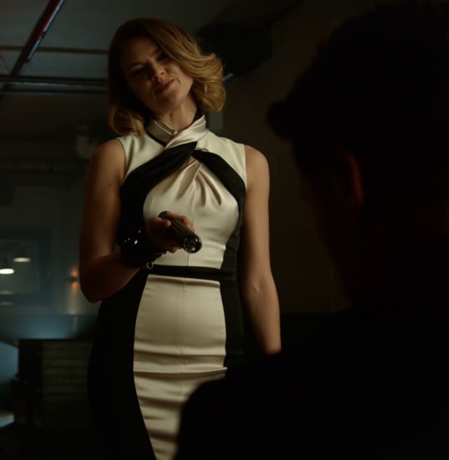 Gotham 17 Times Barbara Kean Knocked Us Out With Her Style Tv Fanatic