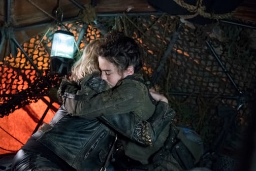 The 100 Season 5 Episode 6 Review Exit Wounds Tv Fanatic