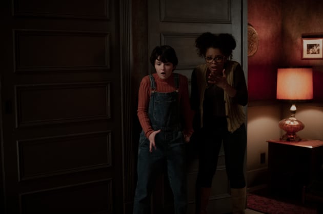 Roz and Susie - Chilling Adventures of Sabrina Season 1 Episode 4