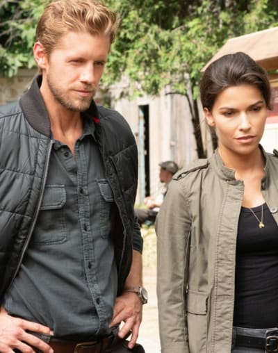 Following the Clues -- Tall - Blood & Treasure Season 1 Episode 6