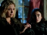 Clarke and Madi in Eden - The 100