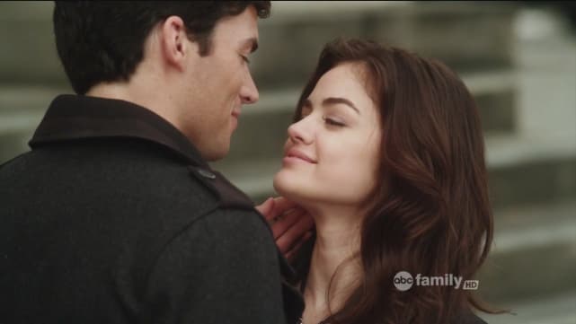 Aria and Ezra (Pretty Little Liars)