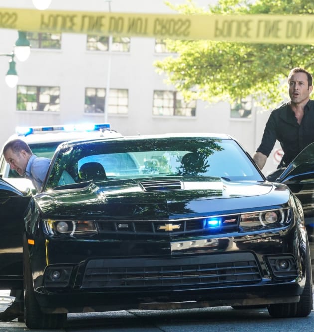 On The Scene Hawaii Five 0 Season 9 Episode 17 Tv Fanatic