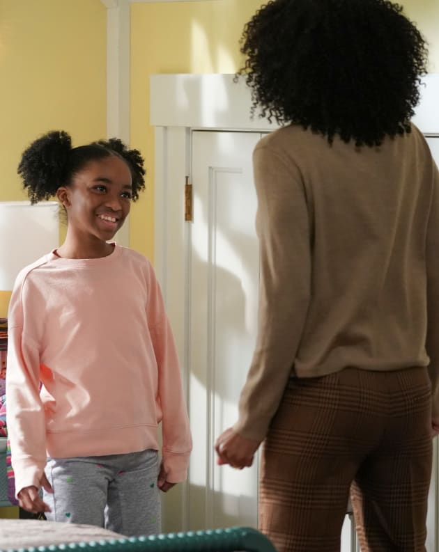 Her Favorite Aunt - tall - Grey's Anatomy Season 17 Episode 13