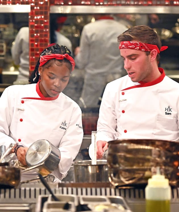 Showing Sam The Ropes Tall Hell S Kitchen Season 20 Episode 7 Tv Fanatic