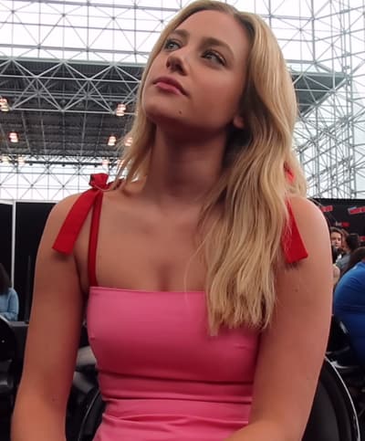Lili Reinhart at NYCC 2018
