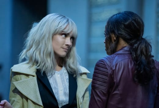 Heart to Heart - Batwoman Season 2 Episode 3
