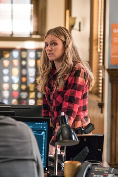 Chicago pd season 6 deals episode 13 online free