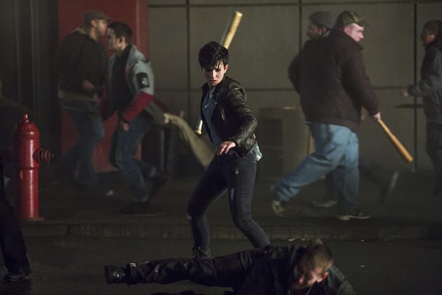 Sin Beats 'em Down - Arrow Season 3 Episode 12