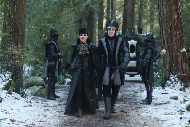 All hail the queen - Once Upon a Time Season 6 Episode 14