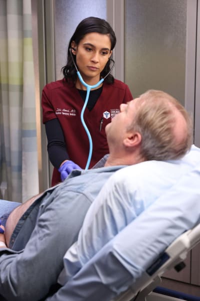 Will Zola Stick to Protocol? - Chicago Med Season 9 Episode 4