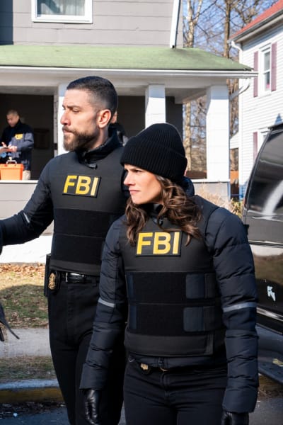 Restraining Suspect - FBI Season 6 Episode 8