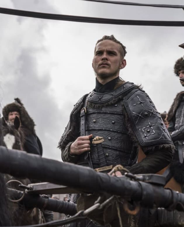 Vikings Review: Divinity and Brutality - TV Fanatic