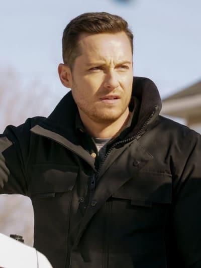 Working During a Day Off - Chicago PD Season 8 Episode 11