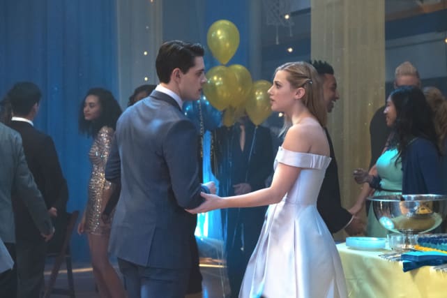 Spillin' The Punch - Riverdale Season 1 Episode 11