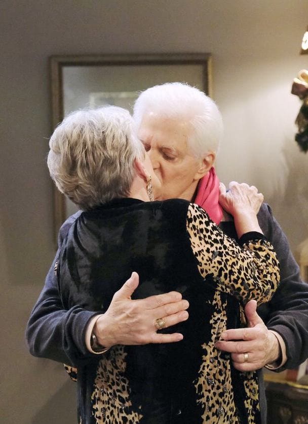 Horton Christmas 2020/Tall - Days of Our Lives