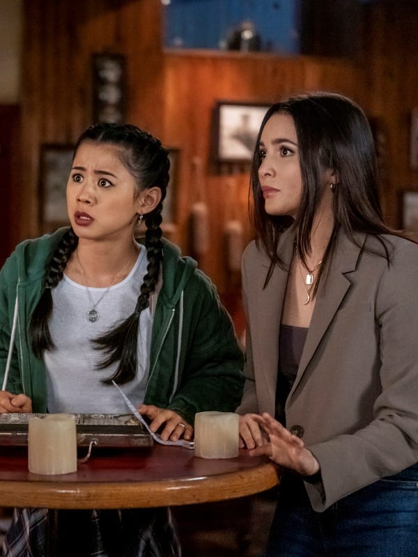 Looking for a Ghost - Nancy Drew Season 2 Episode 14