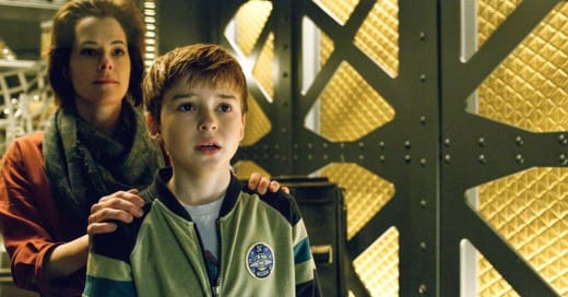 LOST IN SPACE PIC 2