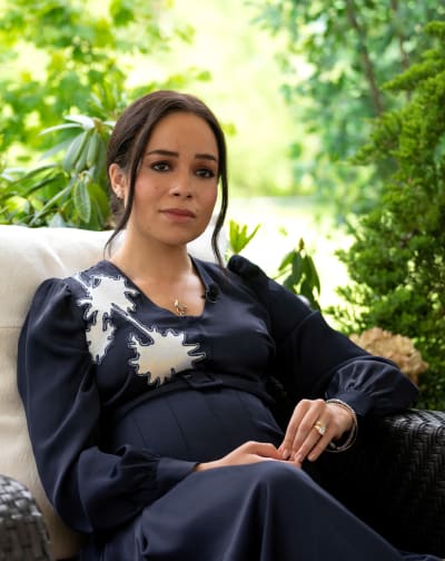 A Meghan Silenced - tall - Escaping the Palace