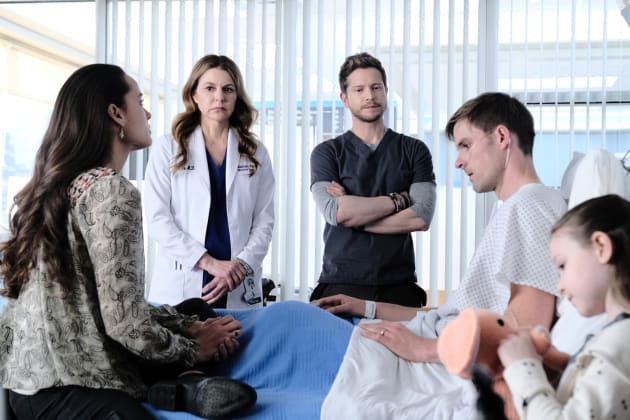 Kit's Family - The Resident Season 3 Episode 18