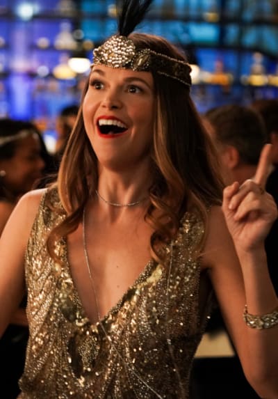 Las chispas vuelan para Liza - Temporada 7 Episodio 5 de Younger