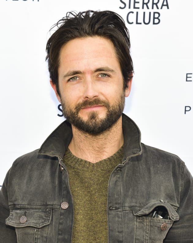 Justin Chatwin Attends Event TV Fanatic