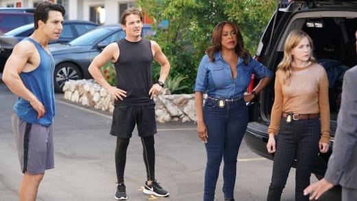 Jogging team - The Rookie: Feds Season 1 Episode 4