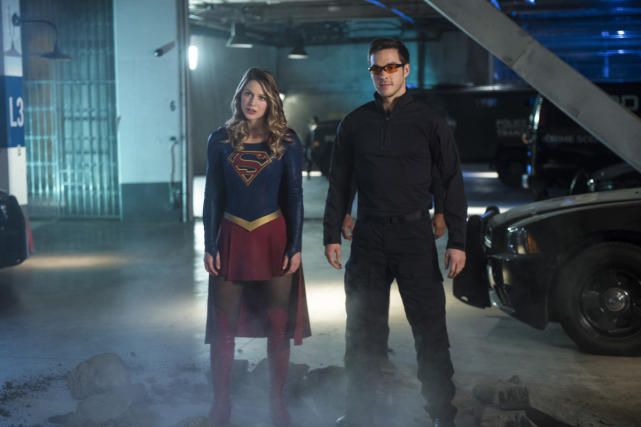 Kara and mon el take on livewire supergirl season 2 episode 10