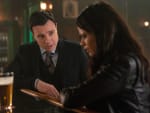 Mel Helps Harry - Charmed (2018)
