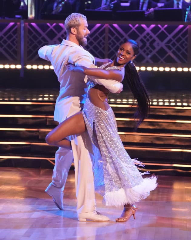 Dancing With the Stars Shocker: Artem Chigvintsev Out of Tonight's Live ...