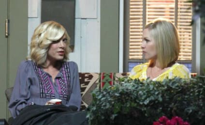 90210 Spoiler Pic: Donna Martin on Set!