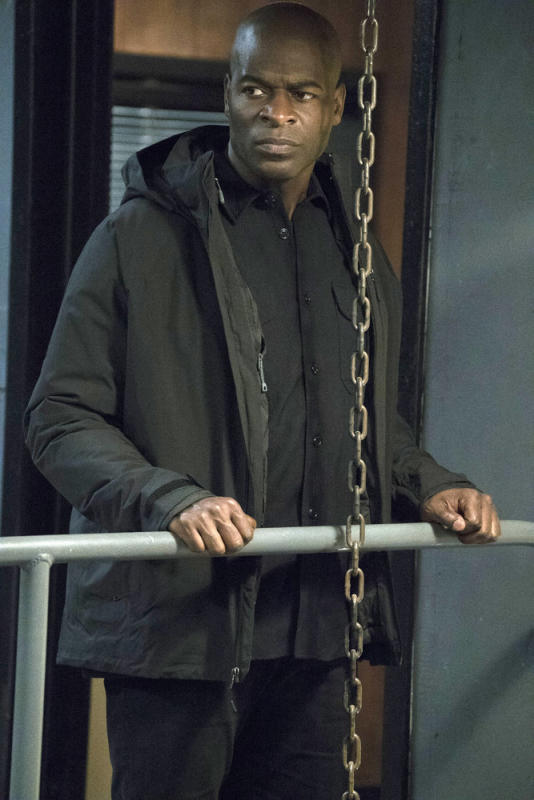Dembe pauses to check out the area - The Blacklist Season 4 Episode 14