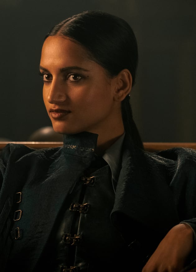 She/her • updates on the netflix's upcoming shadow and bone • coming april 23, 2021. Shadow and Bone Season 1 Episode 1 Review: A Searing Burst ...