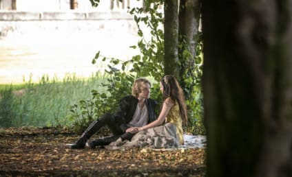 Reign Exclusive Photo: Mary and Prince Francis Grow Closer!