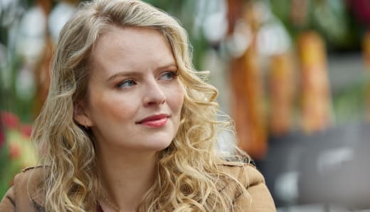 Andrea Brooks Stars in A Lifelong Love - Hallmark Movies & Mysteries Channel