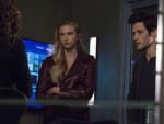 Delivering an Ultimatum - Stitchers