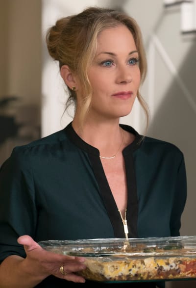 Dead to Me' final season trailer reunites Christina Applegate and