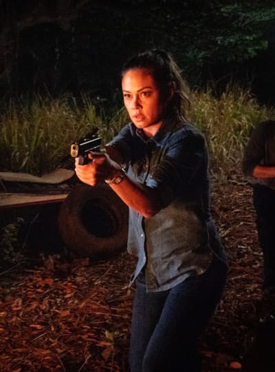 Jane With a Gun - NCIS: Hawai'i Season 1 Episode 2