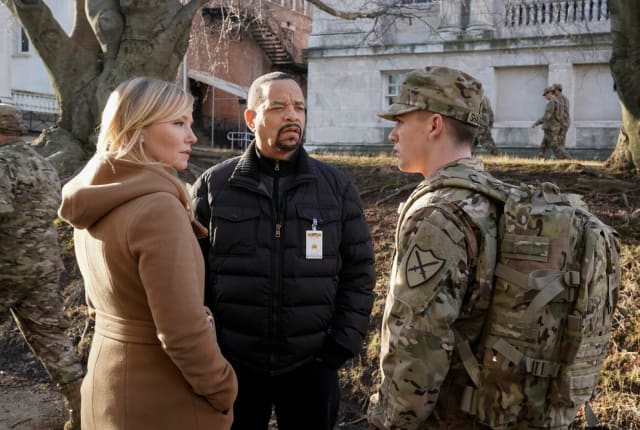 Watch Law & Order: SVU Season 19 Episode 17 Online - TV ...