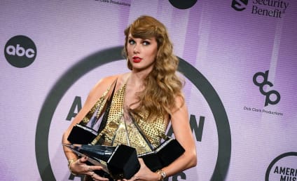 American Music Awards 2022 Winners: Taylor Swift Dominates