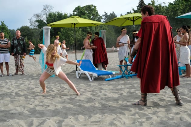 It's Canary Time - DC's Legends of Tomorrow Season 3 Episode 1