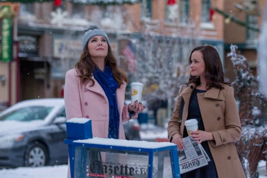 Lorelai and Rory in Winter - Gilmore Girls