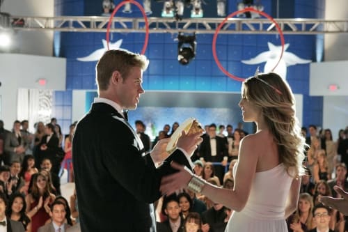 Teddy and Naomi: Prom King and Queen?