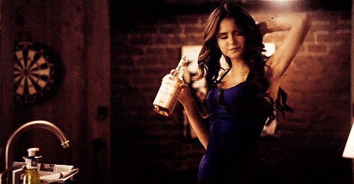 Humeur en gif - Page 9 Katherine-pierce-party-for-one