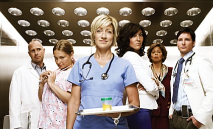 Nurse Jackie Cast Poses for Season Two Promo Pic