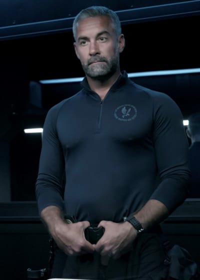 Deacon Questions a Suspect - S.W.A.T. Season 4 Episode 3