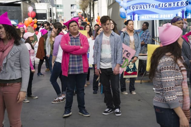 Showing Their Support - Modern Family